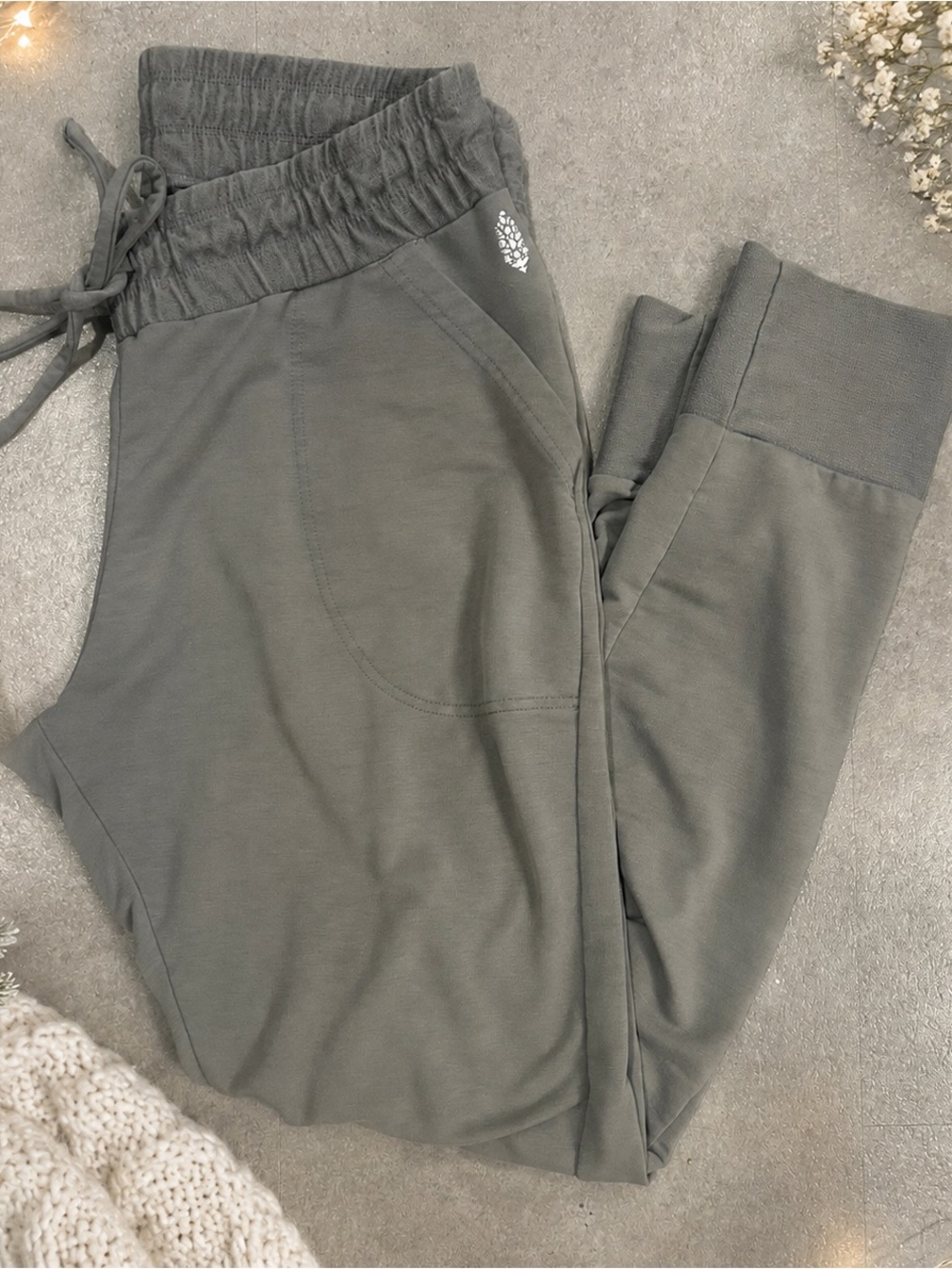 Free People Movement Gray Jogger Pants Size Large Athletic Lounge